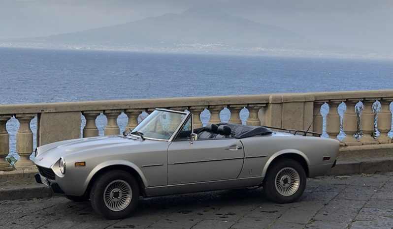 Fiat 124 Spider "America" - Sorrento Coast Rental